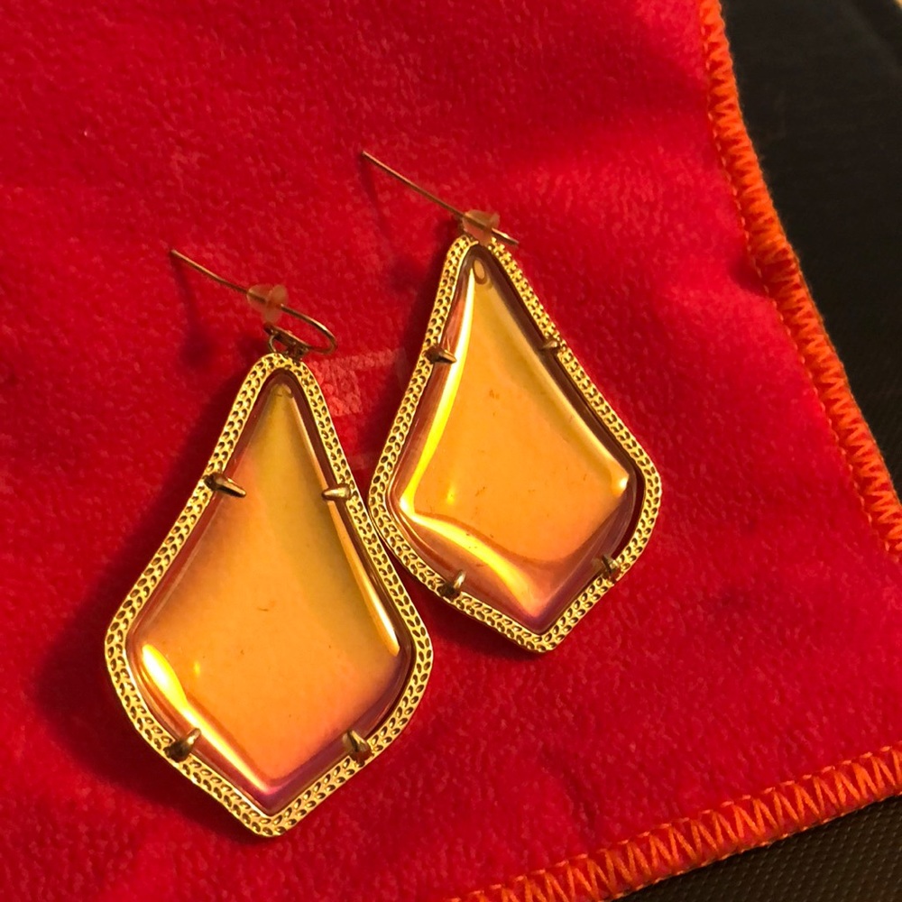 UC KS CLEAR IRIDESCENT ALEXANDRA EARRINGS